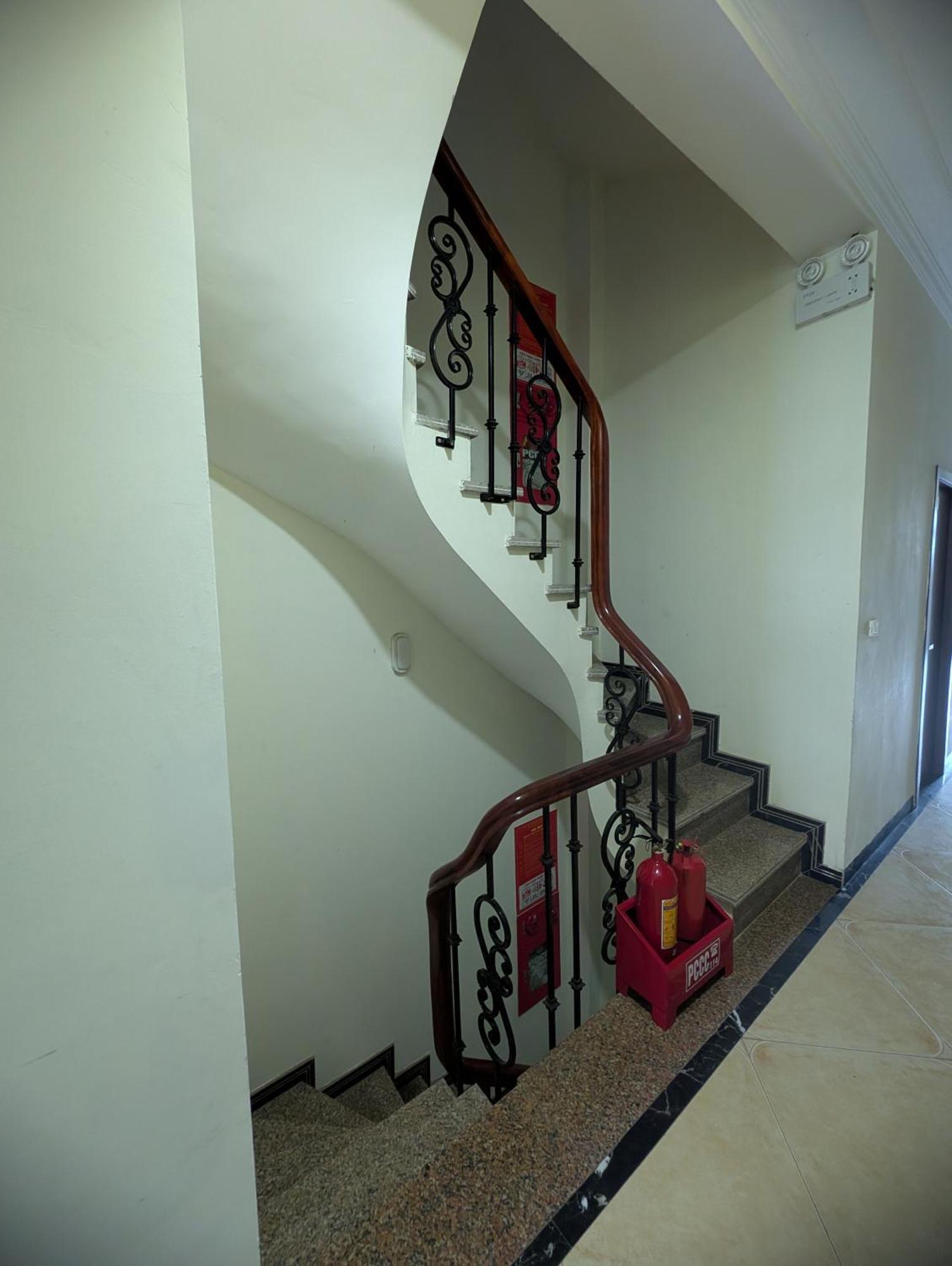 Era Apartment 158 Nguyen Khanh Toan ฮานอย ภายนอก รูปภาพ